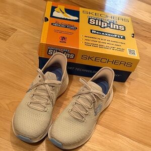 Skechers Slip-Ins Sneakers NWOT